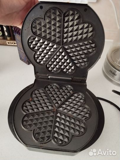 Вафельница Maxwell