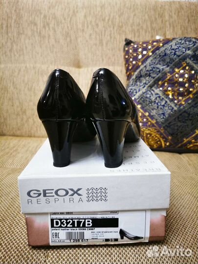 Туфли женские Geox