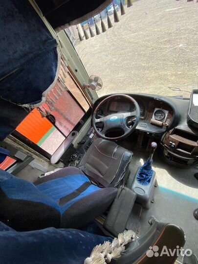 Туристический автобус Higer KLQ 6129 Q, 2011