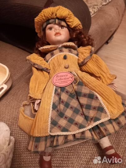 Кукла фарфоровая коллекционная