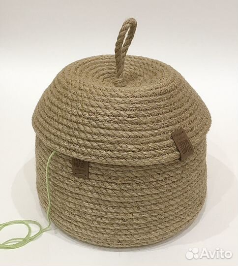 Корзина с крышкой из натурального джута