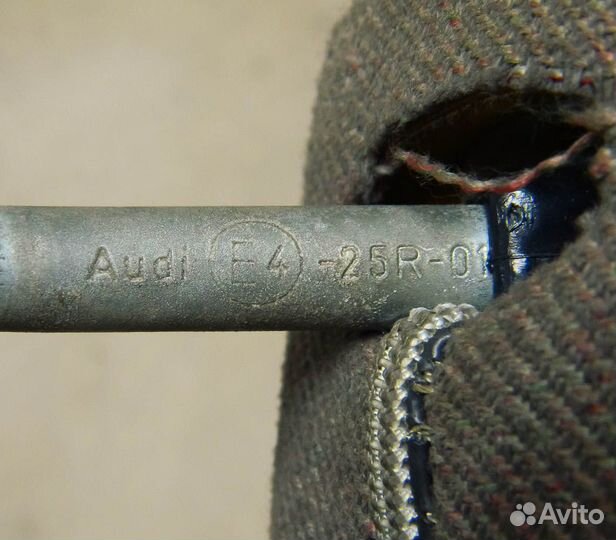 Подголовник передний Audi 80 B3