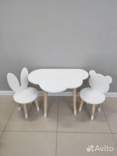 Детский столик