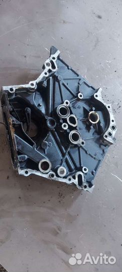 Крышка двигателя передняя на Mercedes m119