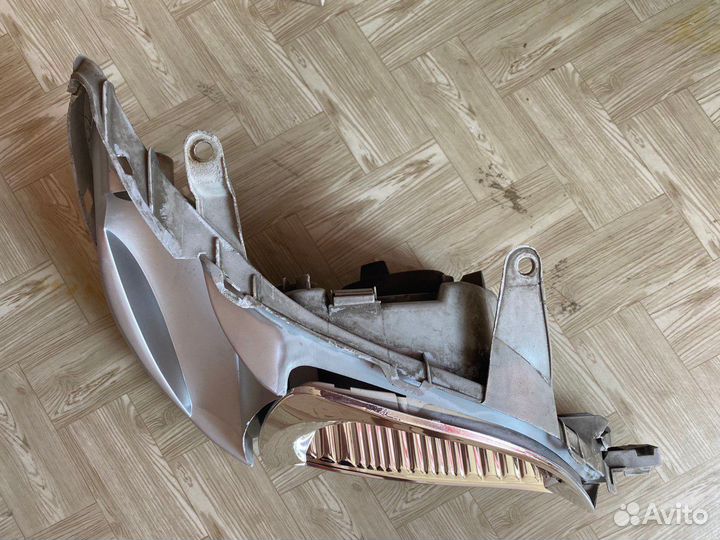 Фара правая toyota platz NCP12