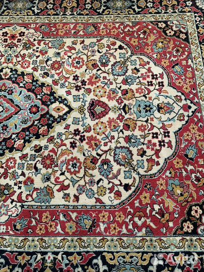 Ковер бу шерстяной