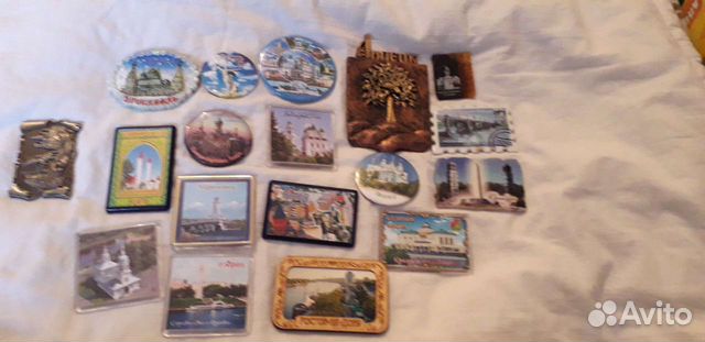 Магниты на холодильник города