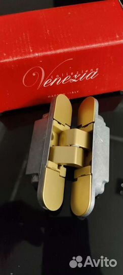 Скрытые дверные петли Venezia (Italy)