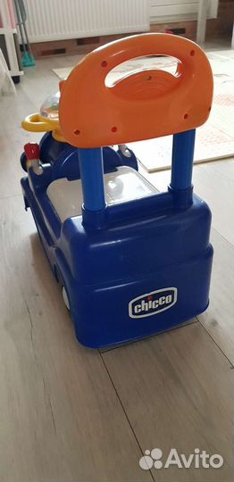 Каталка-паровоз Chicco