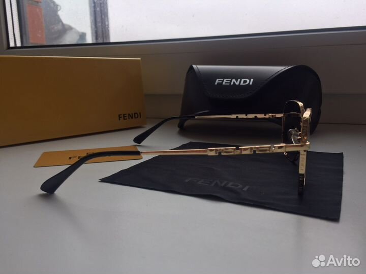 Солнцезащитные очки мужские fendi