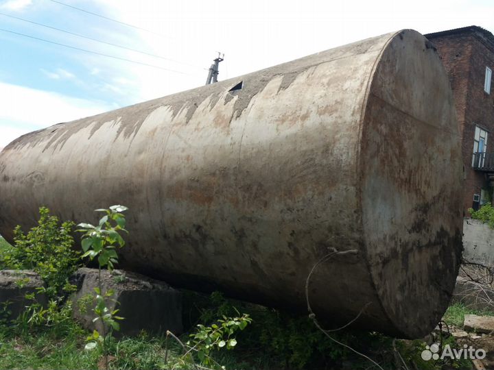 Емкость цистерна резервуар бочка 74 кубов