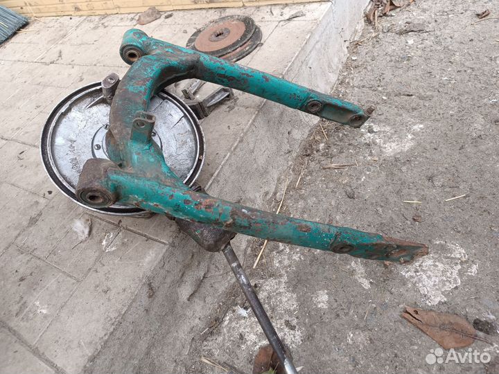 Задний редуктор с вилкой на мотоцикл Урал