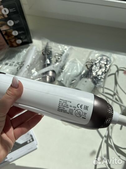 Фен-щетка Rowenta Premium Care