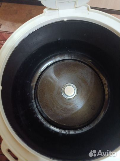 Мультиварка Scarlett SC-410