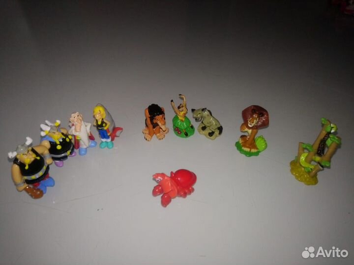 Киндер игрушки