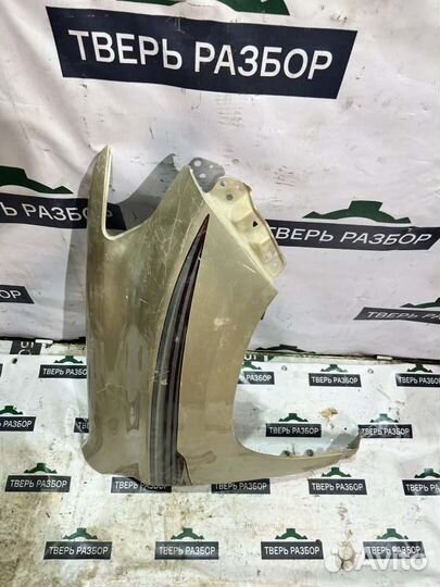 Крыло переднее правое Toyota Land Cruiser 200