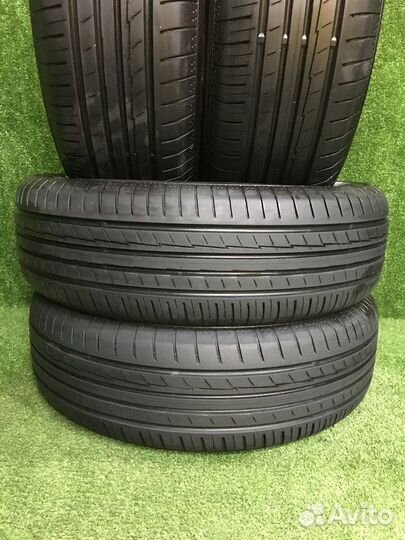 Yokohama BluEarth AE50 SUV 215/65 R17 99V