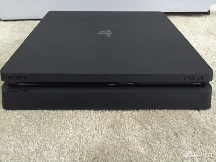 Sony PS4 slim