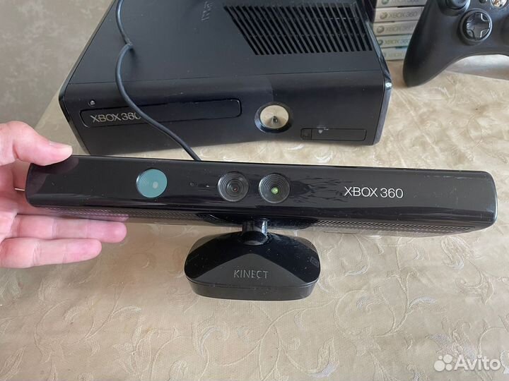 Xbox 360 Прошитый 250gb+Руль с педалями и Диски