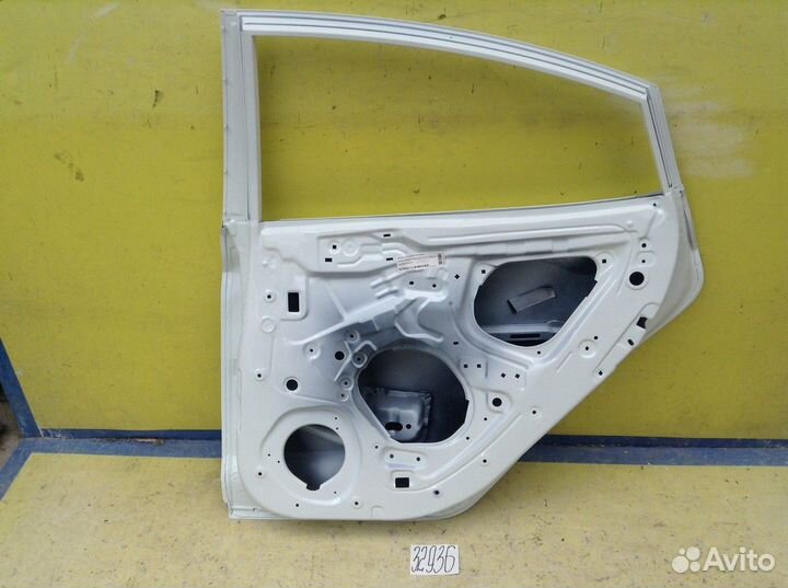 Hyundai Solaris седан Дверь Задняя Правая