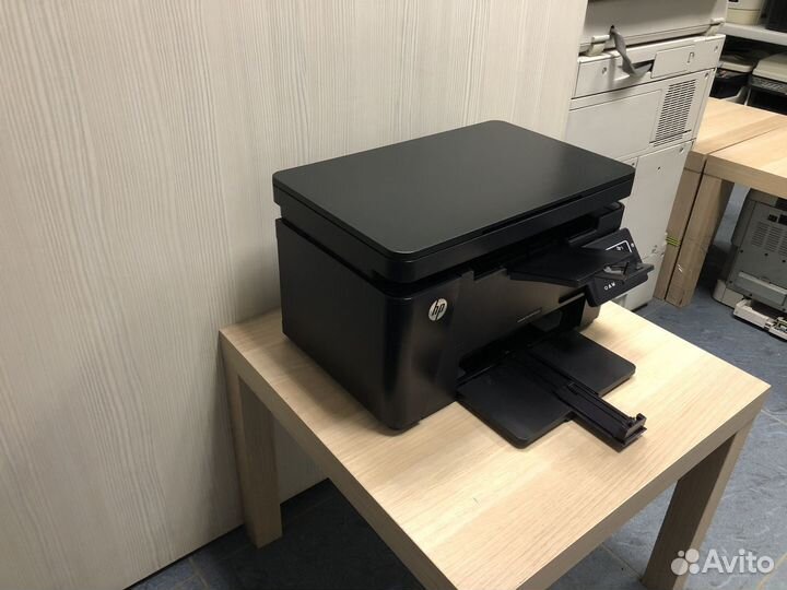Лазерное мфу HP LJ Pro MFP M125r (как новый)