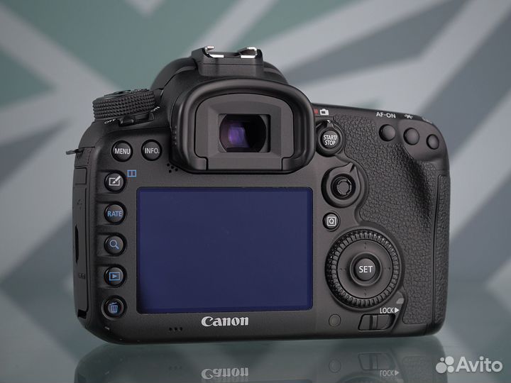 Canon 7D mark II Body (пробег 25тыс)