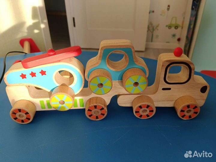 Набор деревянных машинок