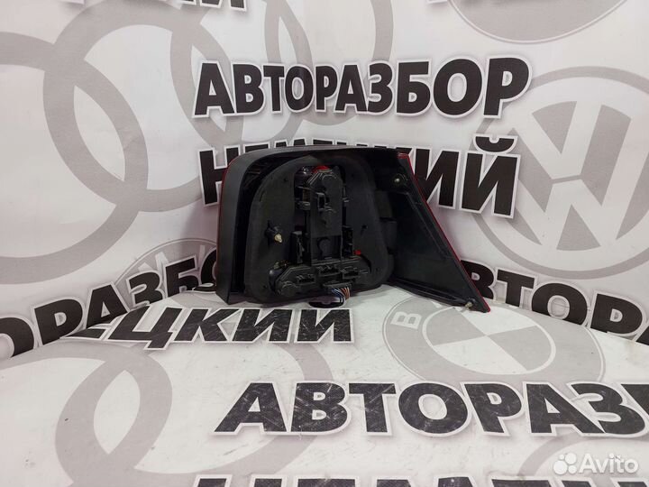Фонарь задний левый Volkswagen Golf 4