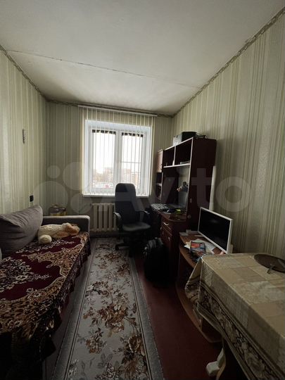 Комната 25 м² в 4-к., 5/5 эт.