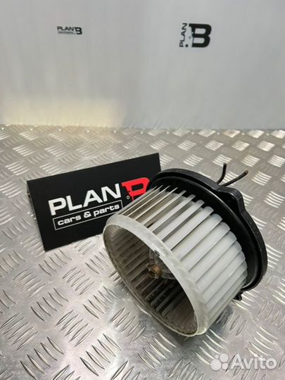 Моторчик печки Toyota Mark 2