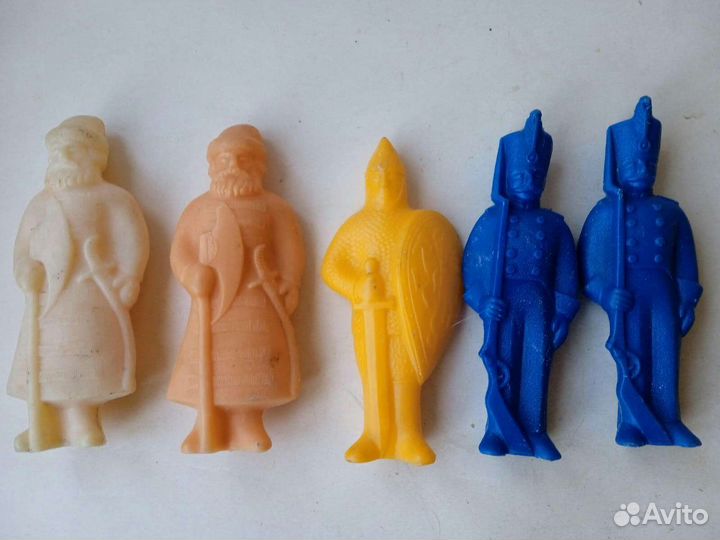 Солдатики СССР древние люди дутыши солдаты пластик