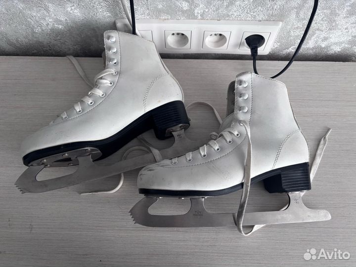 Коньки фигурные