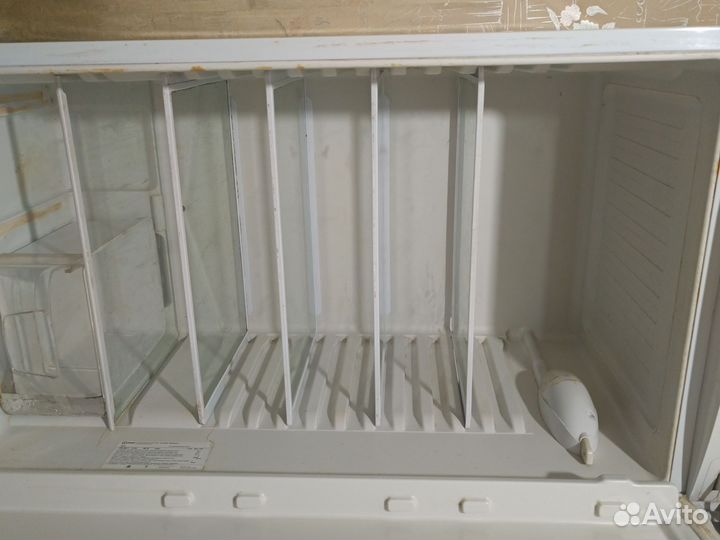 Холодильник indesit