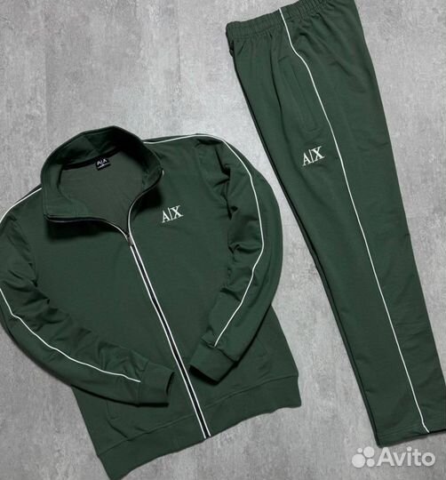 Спортивные костюмы Armani современные