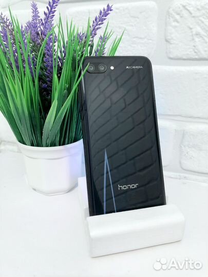 HONOR 10, 4/64 ГБ