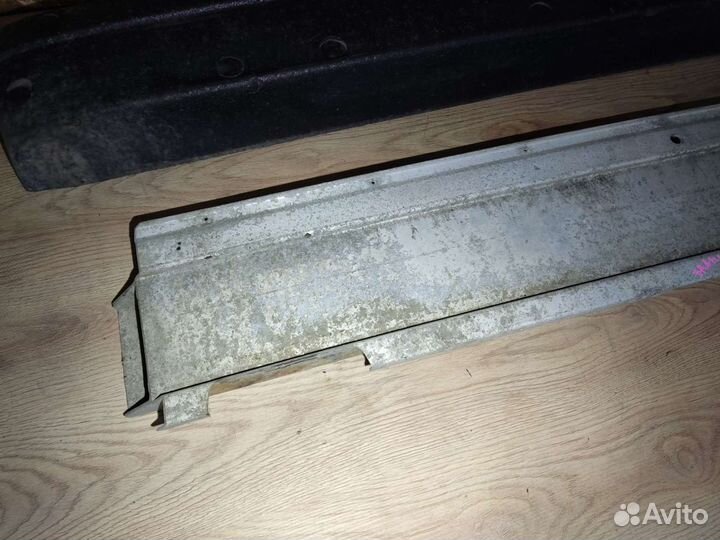 Усилитель заднего бампера, Volvo 850