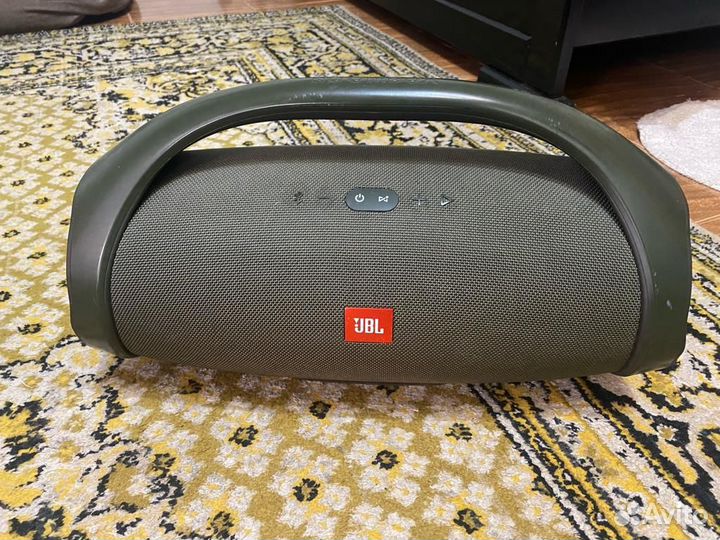 Колонка JBL boombox
