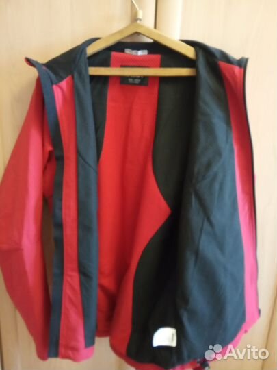 Спортивная куртка swix