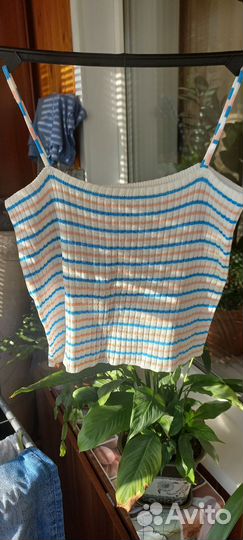 Топ белый в цветную полоску