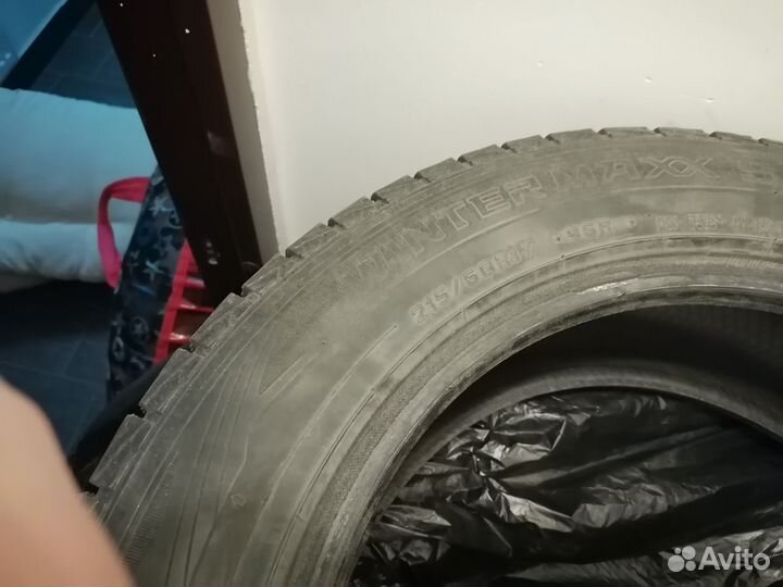 Dunlop Winter Maxx SJ8 215/60 R17