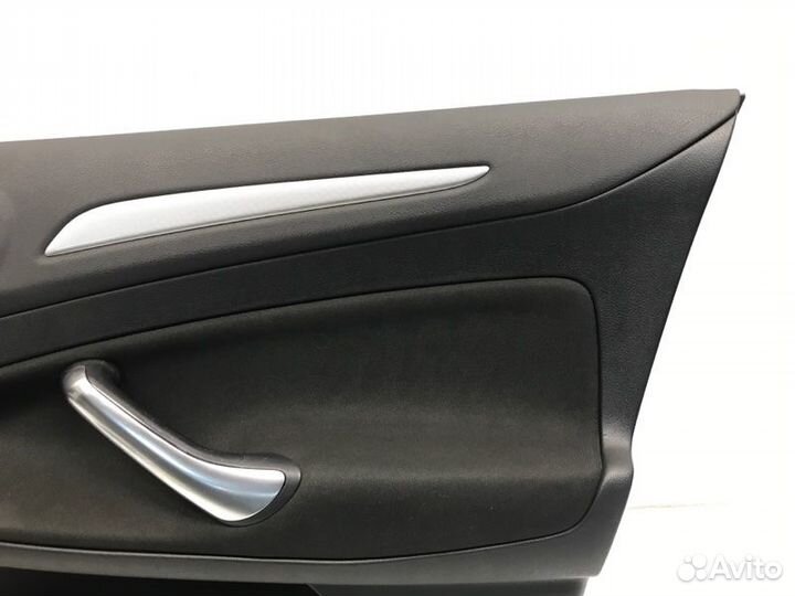 Обшивка двери передняя правая Ford Mondeo седан