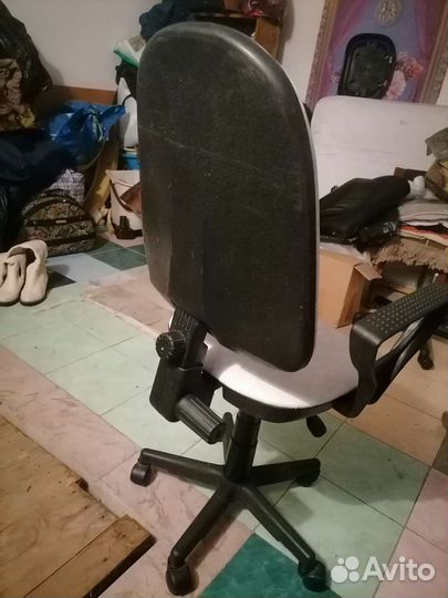 Компьютерное кресло