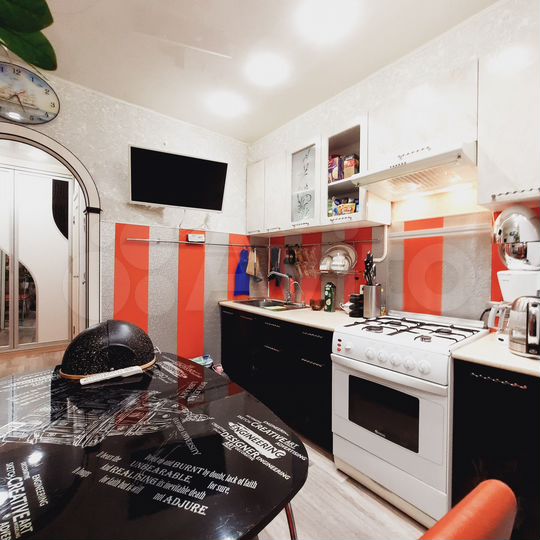 2-к. квартира, 50,6 м², 1/9 эт.