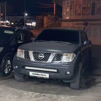 Nissan Navara 2.5 AT, 2006, 374 266 км, с пробегом, цена 1 350 000 руб.