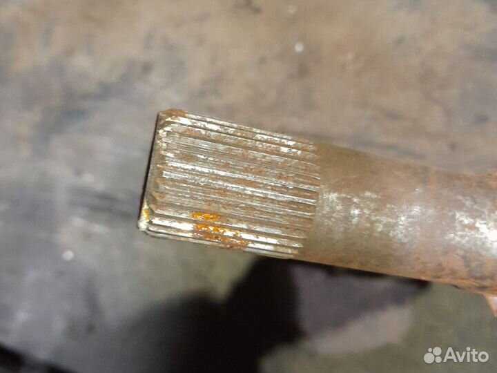 Полуось левая номер 55 без абс Паджеро 2