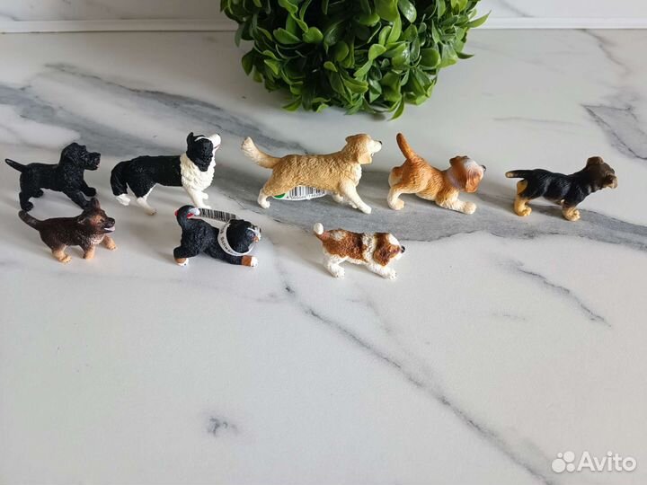 Фигурки собак Schleich