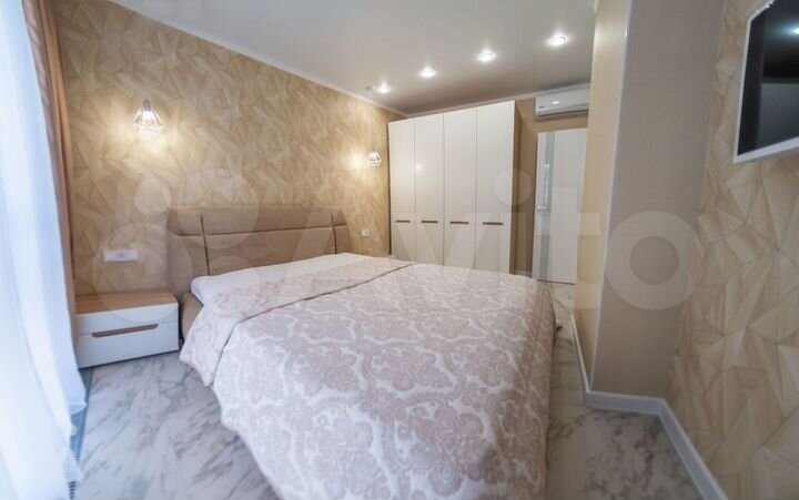 3-к. квартира, 88 м², 3/13 эт.