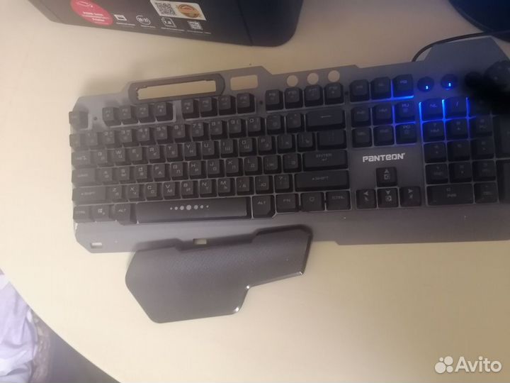 Игровой набор мышь+клавиатура