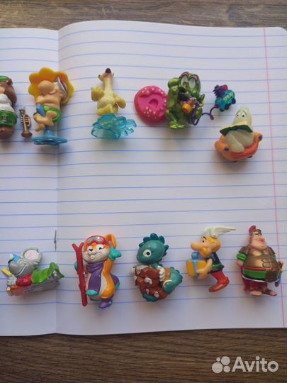 Игрушки из киндера