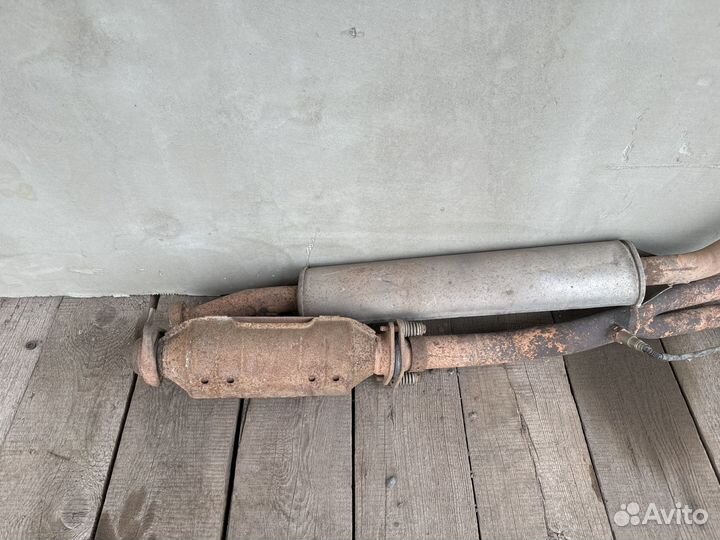 Выхлопная система Нива